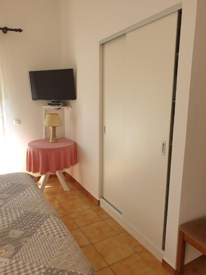Villa Kadinela, 200M From Kamenjak, Huge Quiet Garden With Barbecue, 2 New Kitchens Premantura Buitenkant foto