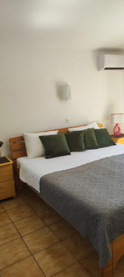 Villa Kadinela, 200M From Kamenjak, Huge Quiet Garden With Barbecue, 2 New Kitchens Premantura Buitenkant foto