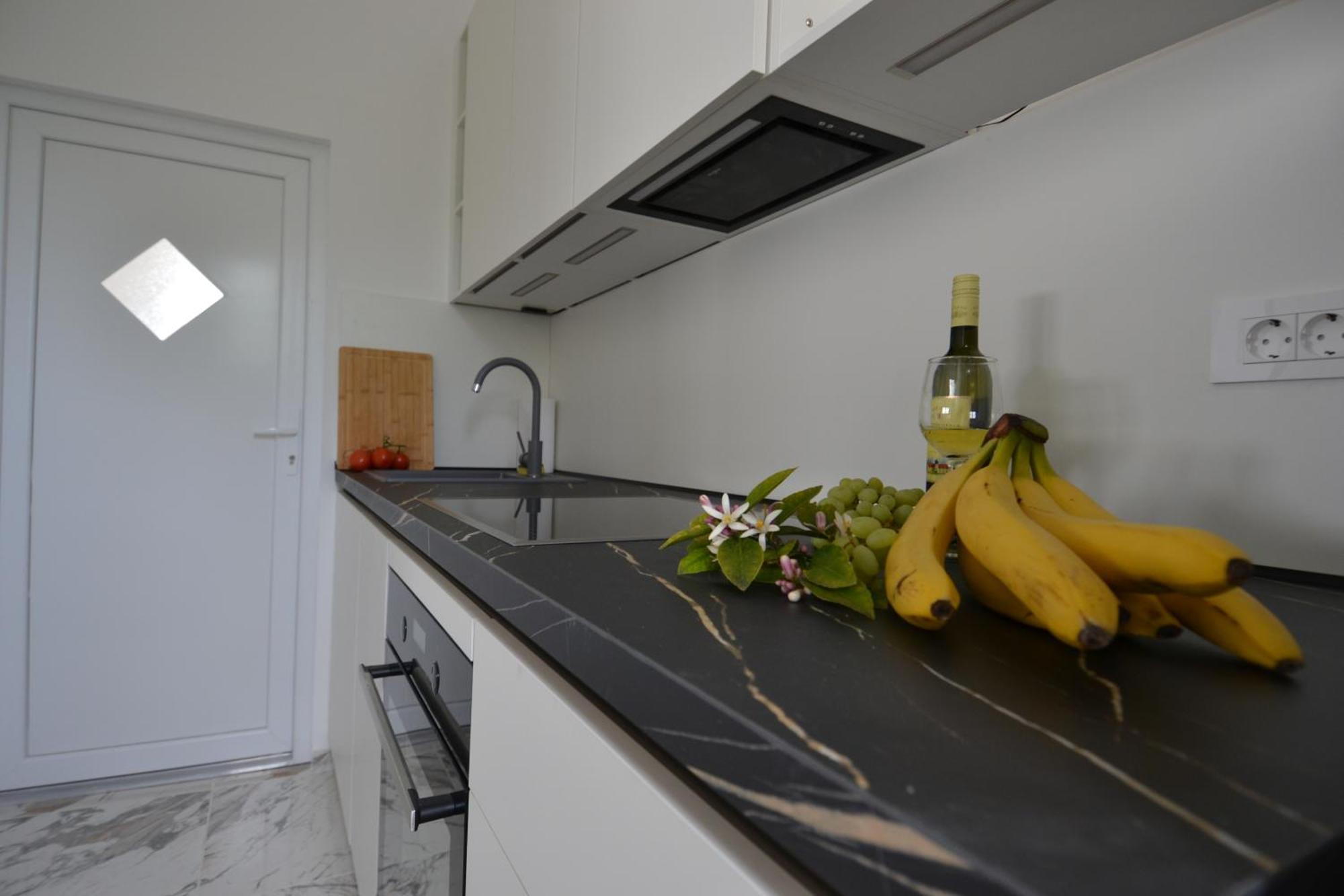 Villa Kadinela, 200M From Kamenjak, Huge Quiet Garden With Barbecue, 2 New Kitchens Premantura Buitenkant foto